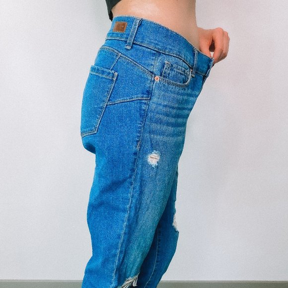 Juicy Couture Skinny Ankle Distressed Jean - Picture 7 of 9